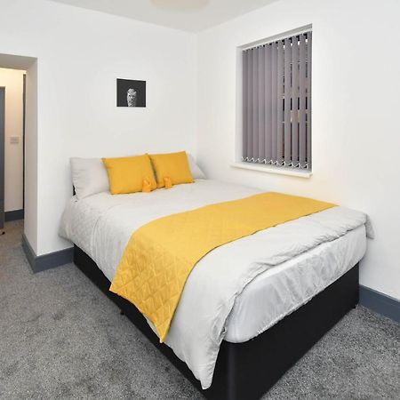 Townhouse @ Princes Road Stoke Экстерьер фото